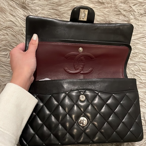 Chanel Medium Classic Double Flab Black - Picture 4 of 13